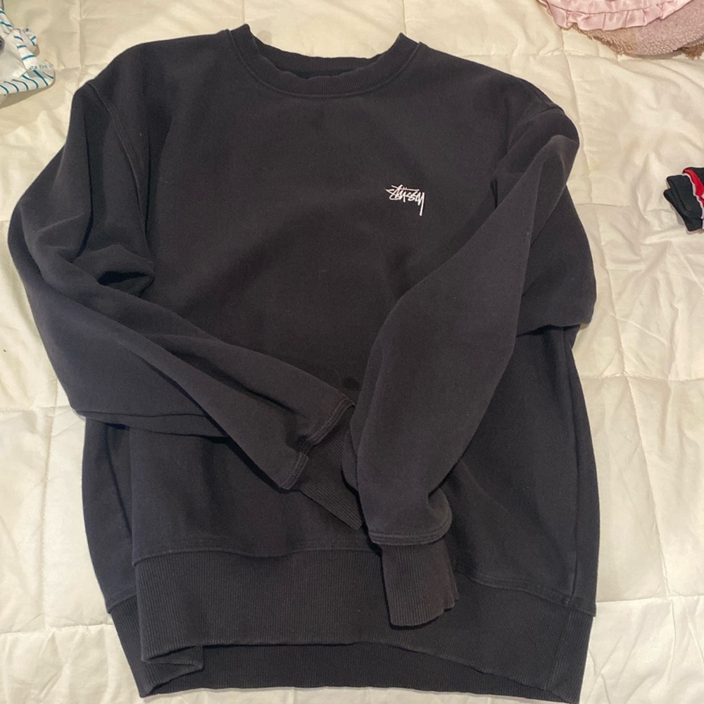 STUSSY CREWNECK MEDIUM